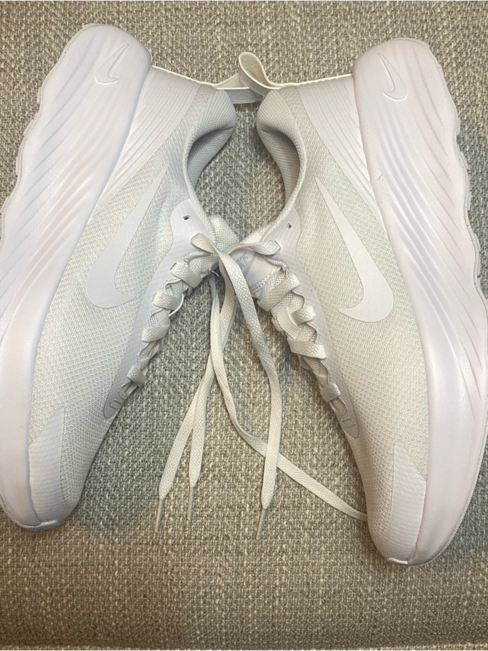 Nike Women's Promina White Mesh Running Sneakers size 9.5 - Picture 3 of 16